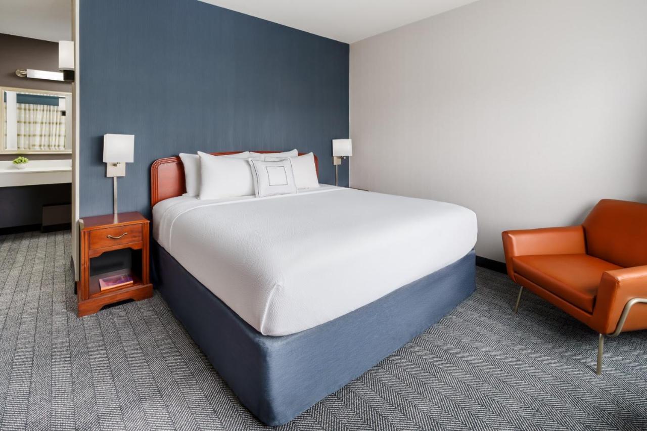 Courtyard By Marriott Sacramento Folsom