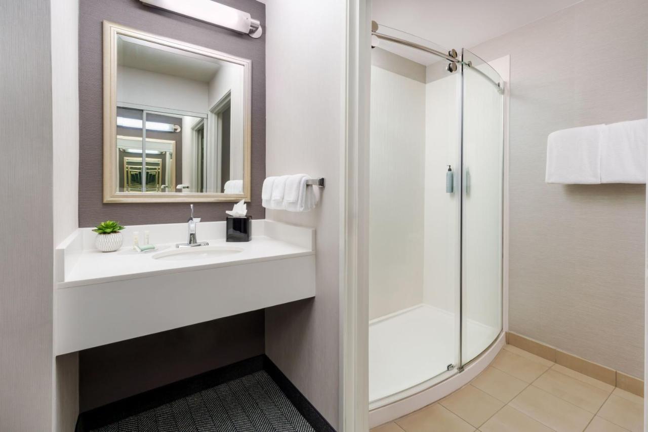 Courtyard By Marriott Sacramento Hotel Folsom