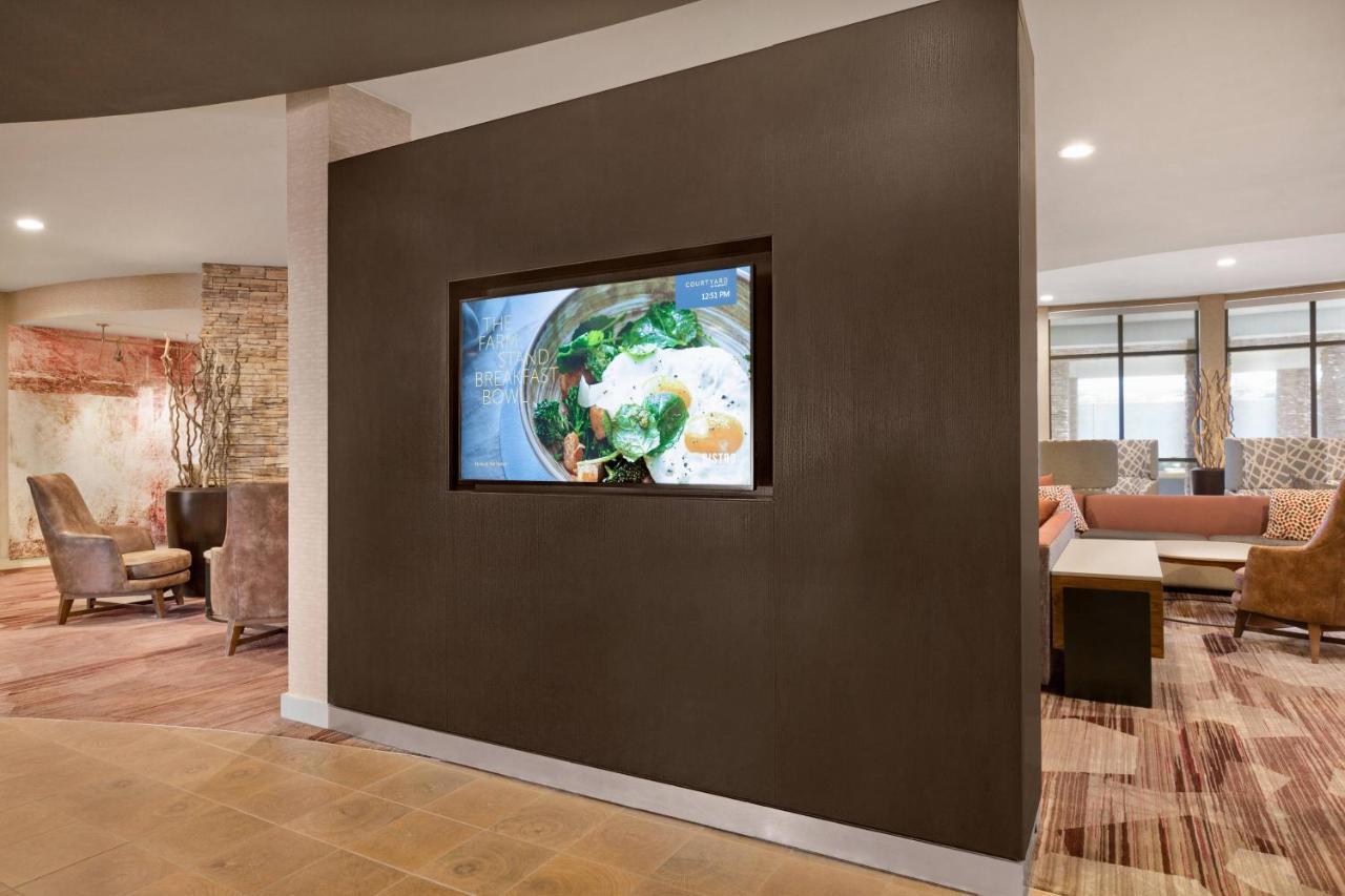 Courtyard By Marriott Sacramento