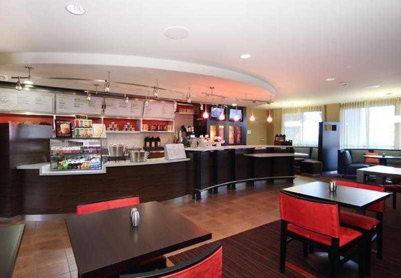 Courtyard By Marriott Sacramento 3*