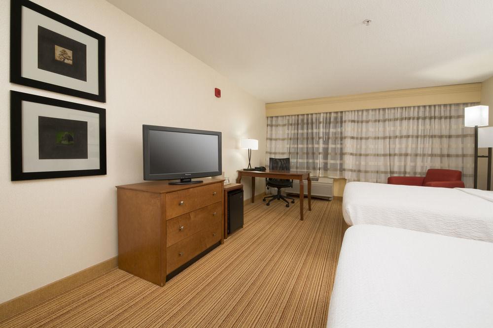 Courtyard By Marriott Sacramento 3* Folsom