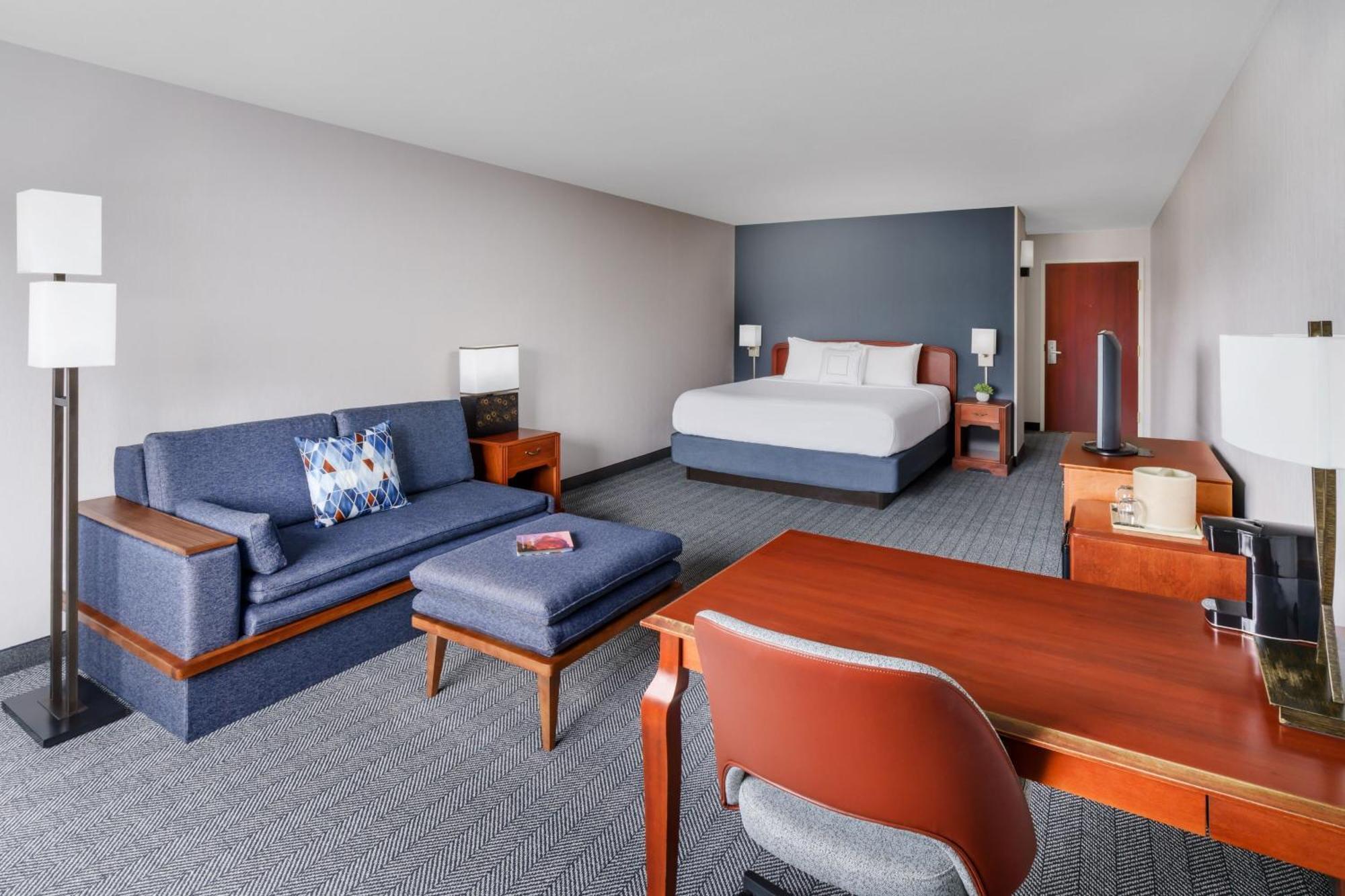 Hotel Courtyard By Marriott Sacramento 3*