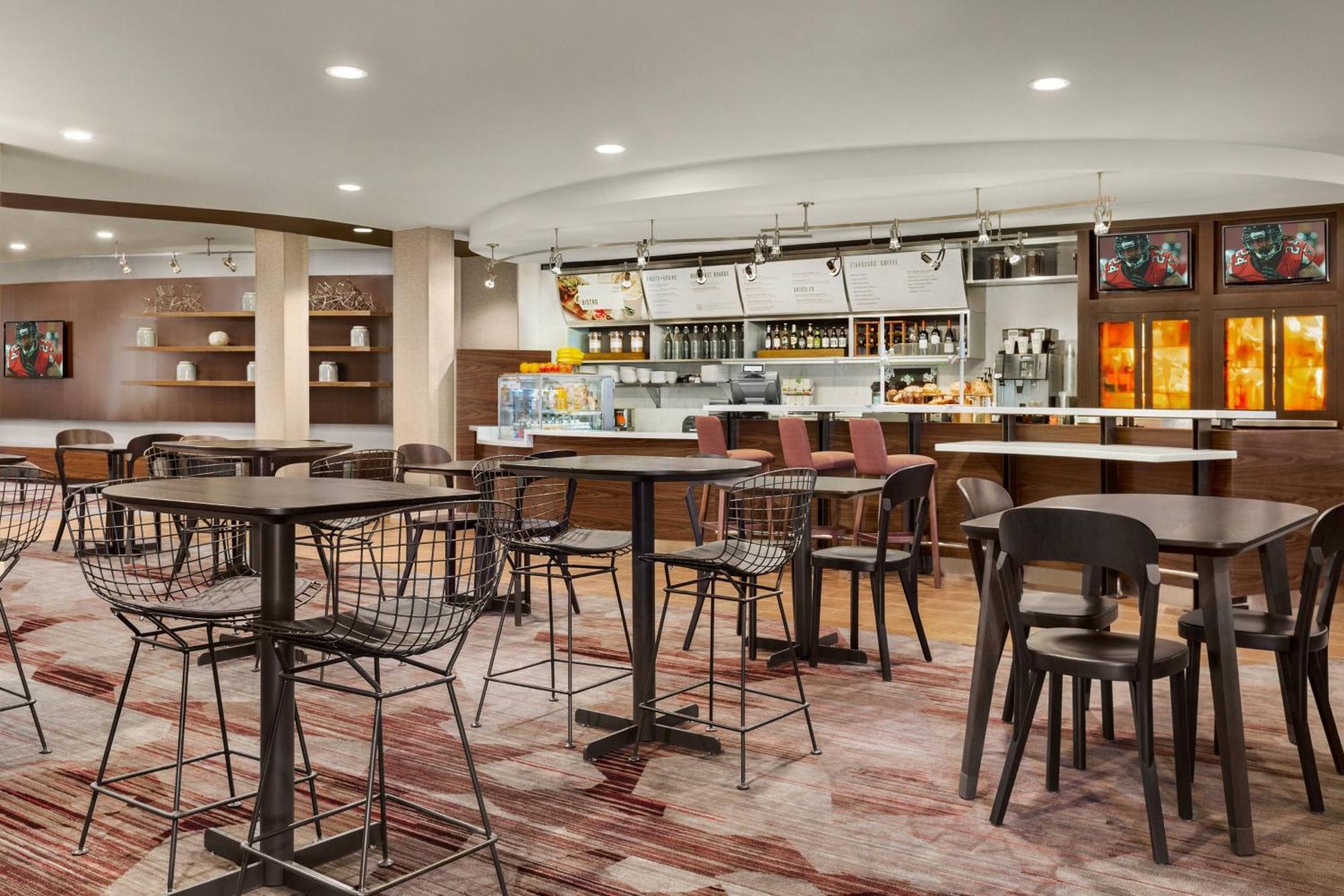Courtyard By Marriott Sacramento Hotel 3*