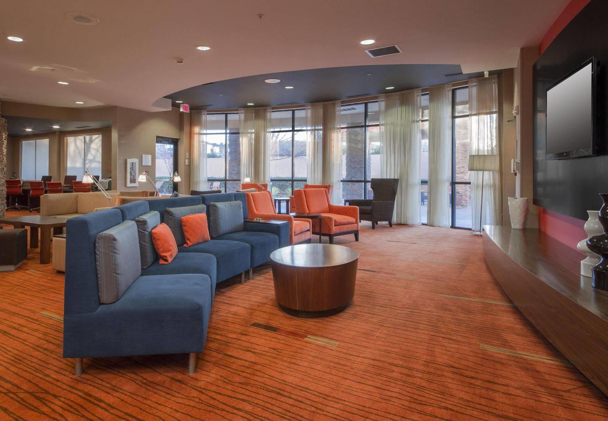 Hotel Courtyard By Marriott Sacramento 3*