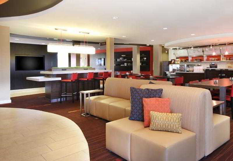 Courtyard By Marriott Sacramento 3*